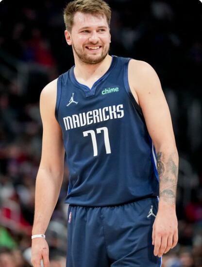 国足训练的 国足训练的